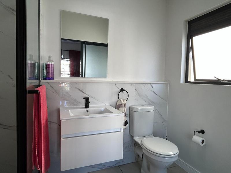 To Let 1 Bedroom Property for Rent in Sandown Western Cape